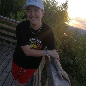 Meet your Posher, Brooke